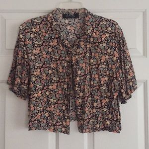 Vintage Floral Crop Button-Up